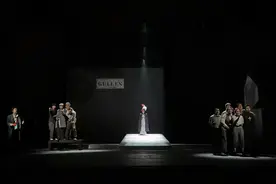 迪伦马特创作戏剧 -《老妇还乡》图片