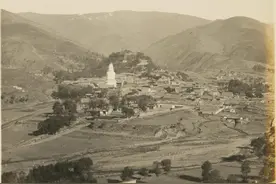 1928年五台山老照片，民国时不如今日香火盛图片