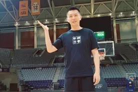 杨鸣“晒照”引热议？三个小故事读懂，他为何成为辽宁第一人图片