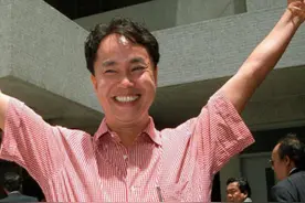 “贼王”张子强老照片：图一出狱后表情很嚣张，图九被押赴刑场图片