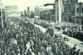 十大元帅中，有四个当过解放后大城市的首任市长，他们都是谁？图片
