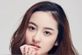 歌手张木易与8岁女孩的10年之约，真正“勇敢爱”的样子！图片