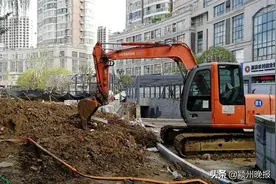 阜阳中央豪景门前、皖西北商贸城广场，即将新增772个地下停车位图片