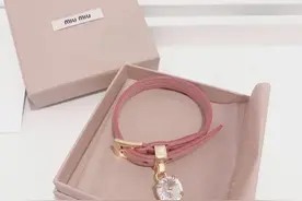 miumiu手链超级可爱的粉色，少女风十足图片