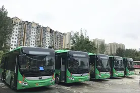 清镇新增8辆大型纯电动公交车图片