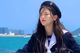 杨超越水手服超可爱图片