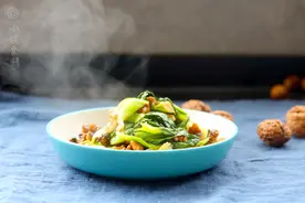 秋天，核桃这样吃，比栗子花生都要香，每天半小碗，营养解馋图片