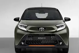 预售4万！源自TOYOTA，新款AYGO比奥拓帅气，敞篷软顶真给力图片