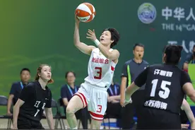 全运女篮-韩旭18+9李月汝14+6 奥运联合队48分狂胜江苏夺得冠军图片