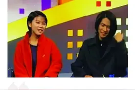 和韩寒上央视被骂卖国贼，那个被哥大录取的钢琴少女如今怎么样了图片