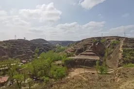 山西吕梁推山填沟造地，有3大好处，利国利民图片