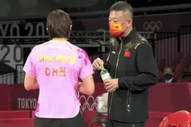 4-2大逆转！陈梦连输2局后复苏，单局送对手11-1，马琳兴奋呐喊图片