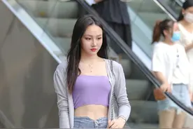 穿来穿去还是牛仔裤更好穿，六款适合夏天的牛仔裤，休闲又时髦图片
