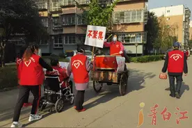 疫情防控丨防疫一线的“夕阳红”图片
