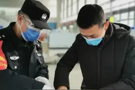 许昌东站派出所：粗心旅客行李遗失，铁警助力帮其找回图片