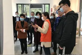 宜昌市民政局局长文媛到鄂州街道社工站和社会组织调研图片