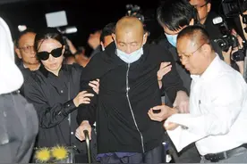 从“娱记狗仔”到“香港女首富”，甘比的故事不输李嘉欣图片