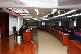 【教育整顿】袁怀宇检察长为市检察院全体人员讲专题党课图片