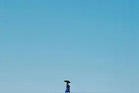 别让工作和烦恼填满自己·记得再忙也要给日子留白图片