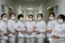 白衣上身成铠甲，无悔出征做“英雄”，把特别的爱献给白衣天使图片