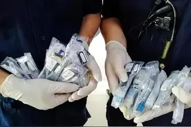 海关查获港车司机腰缠浪琴手表25块 律师预估税额未必达到走私罪图片