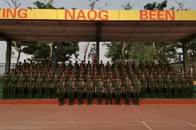 缅甸佤邦三十周年大庆阅兵式彩排：军队犹如中国军人，有先进武器图片