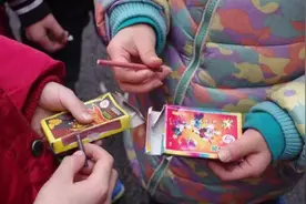 儿时的摔炮已经忘了，你老家还让放炮吗？放鞭炮真的可以驱邪吗？图片