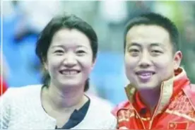 刘国梁庆结婚15周年，晒旧照表白董事长妻子，两人已相伴29年图片