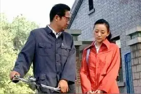 《金婚》原著：燕妮的两段情史，警醒女人哪种感情不能碰？图片