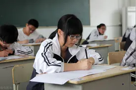 中考成绩不高不低，选择“技校”还是“职高”，对比之后再做决定图片