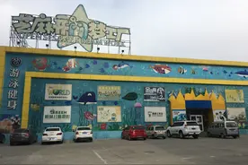 呼市芝麻开门梦工厂游泳俱乐部停业近5个月  上百名持卡者退费无果图片