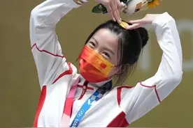“气枪公主”杨倩：18岁上清华，21岁夺奥运金牌，生活中她反差大图片