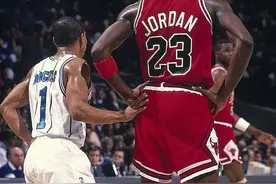 NBA最矮球员博格斯图片