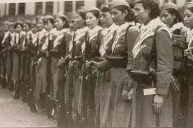 二战日本女兵的真实样子，还想有女军官？别被“抗日神剧”骗了图片