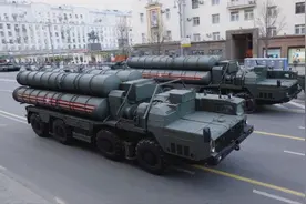 S400防空系统有多强？美媒揭开谜底，任何北约战机都得躲着走图片