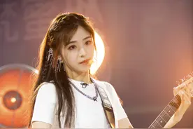 张含韵王者荣耀水平，婉儿上天连贯进场果断，网友：还是入门阶段图片
