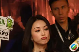 酒井法子 近五十岁了 依然还很有女人味图片