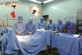 39岁男子晕倒，抢救三小时脑梗离世，提醒：酒后最忌讳这事图片