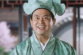 陈百祥送妻子118朵玫瑰，庆结婚41周年，64岁黄杏秀气质好图片