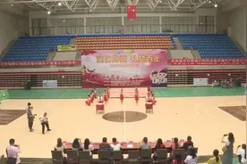 【百个文艺作品庆华诞】关岭举行“童心向党·礼赞百年” 庆祝建党100周年红色展演图片