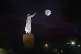 我们怀念教员，其实是怀念“真心为你好”的温暖图片
