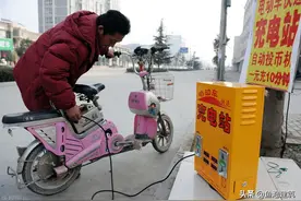 在外打工的农民工注意了，满足这3个条件，就能骑电动车上班了图片