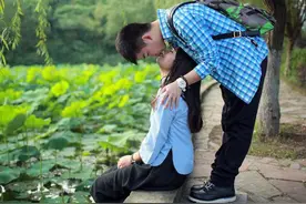 男子月入八千，却对女友抠门，女友去他家吃顿饭，才知找对了男人图片