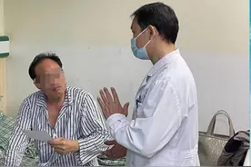 六旬教师尿频尿急5年，以为是前列腺问题一查原来是膀胱结石图片