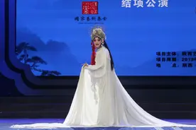 凄美动人，秦腔《游西湖•鬼怨》慢卧鱼，看后想哭……图片