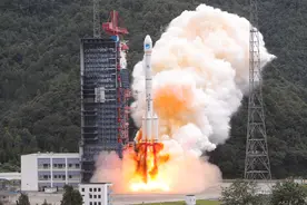 GPS免费，中国为何非要搞北斗？27年前，我国货船在海上漂了33天图片