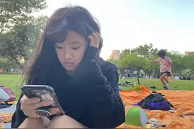 贾静雯晒16岁长女近照，大赞梧桐妹好美好优秀，直呼以她为荣图片