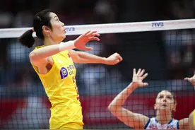 李盈莹成边攻线最后一块拼图，女排完成顶配组合，龚翔宇功不可没图片