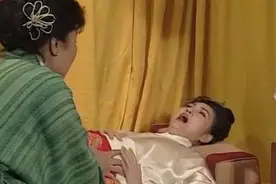 古代女子生娃，为何接生婆一直喊着要烧热水？了解后心疼古代女人图片