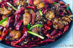 鸡肉想要炒的香，跟川菜师傅学做法，干香扑鼻，麻辣味浓图片